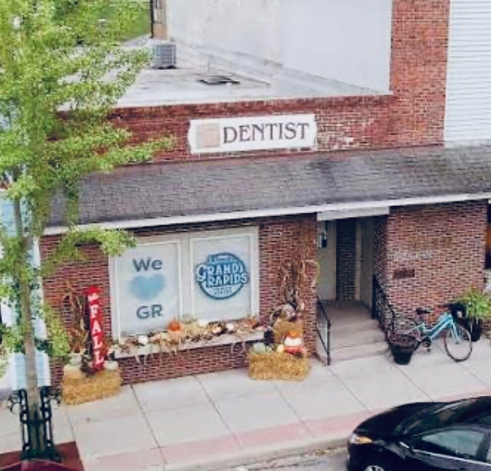 24163 Front St, Grand Rapids, OH à vendre Photo principale– Image 1 sur 3