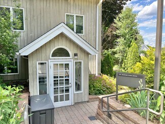 Plus de détails pour 46 W Avon Rd, Avon, CT - Bureau/Médical à louer