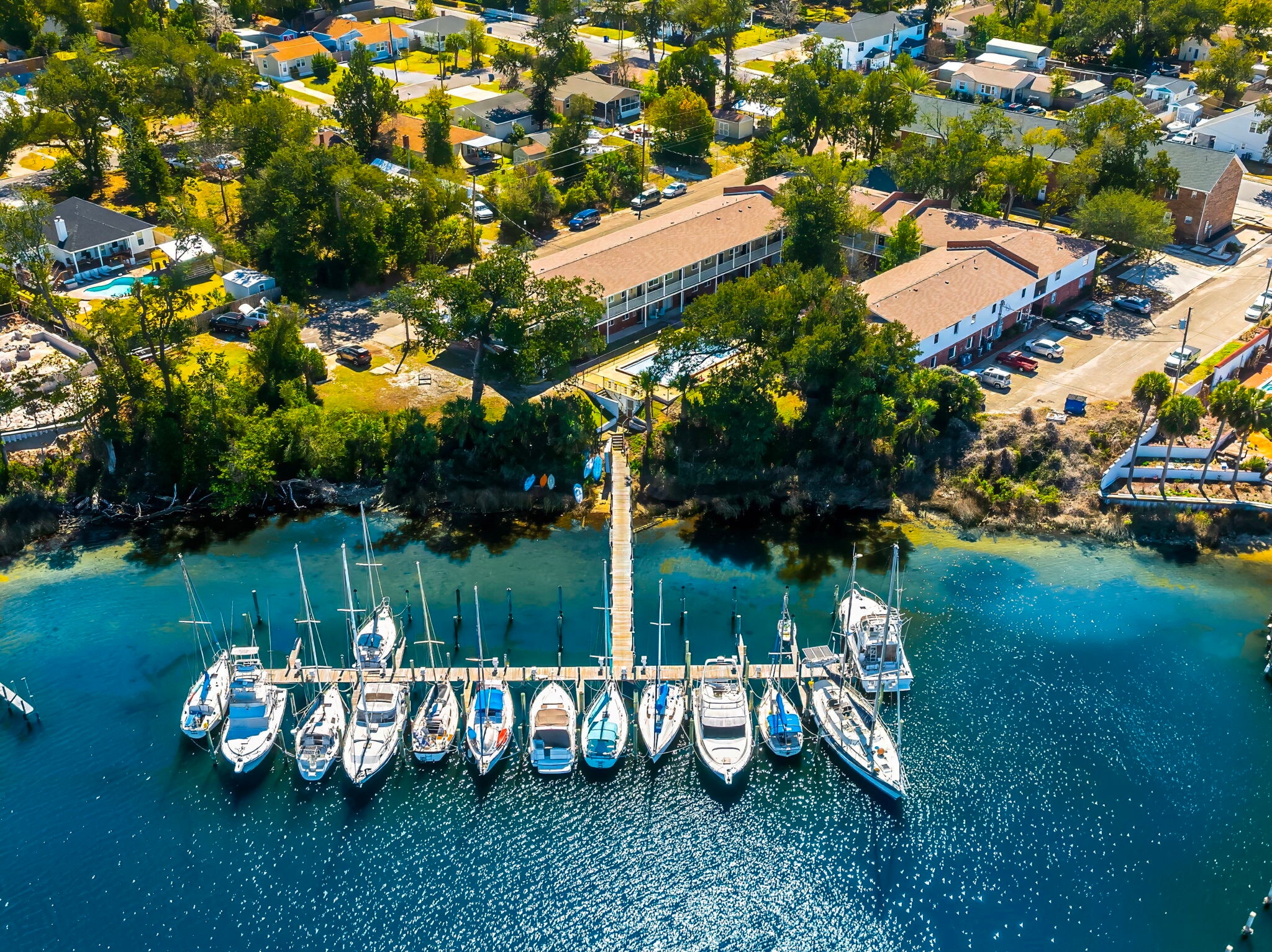 NWFL Multifamily Portfolio portefeuille de 3 biens à vendre sur LoopNet.fr Photo principale– Image 1 sur 19