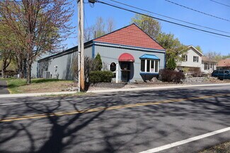 Plus de détails pour 38 Hudson Ave, Delmar, NY - Industriel/Logistique à vendre