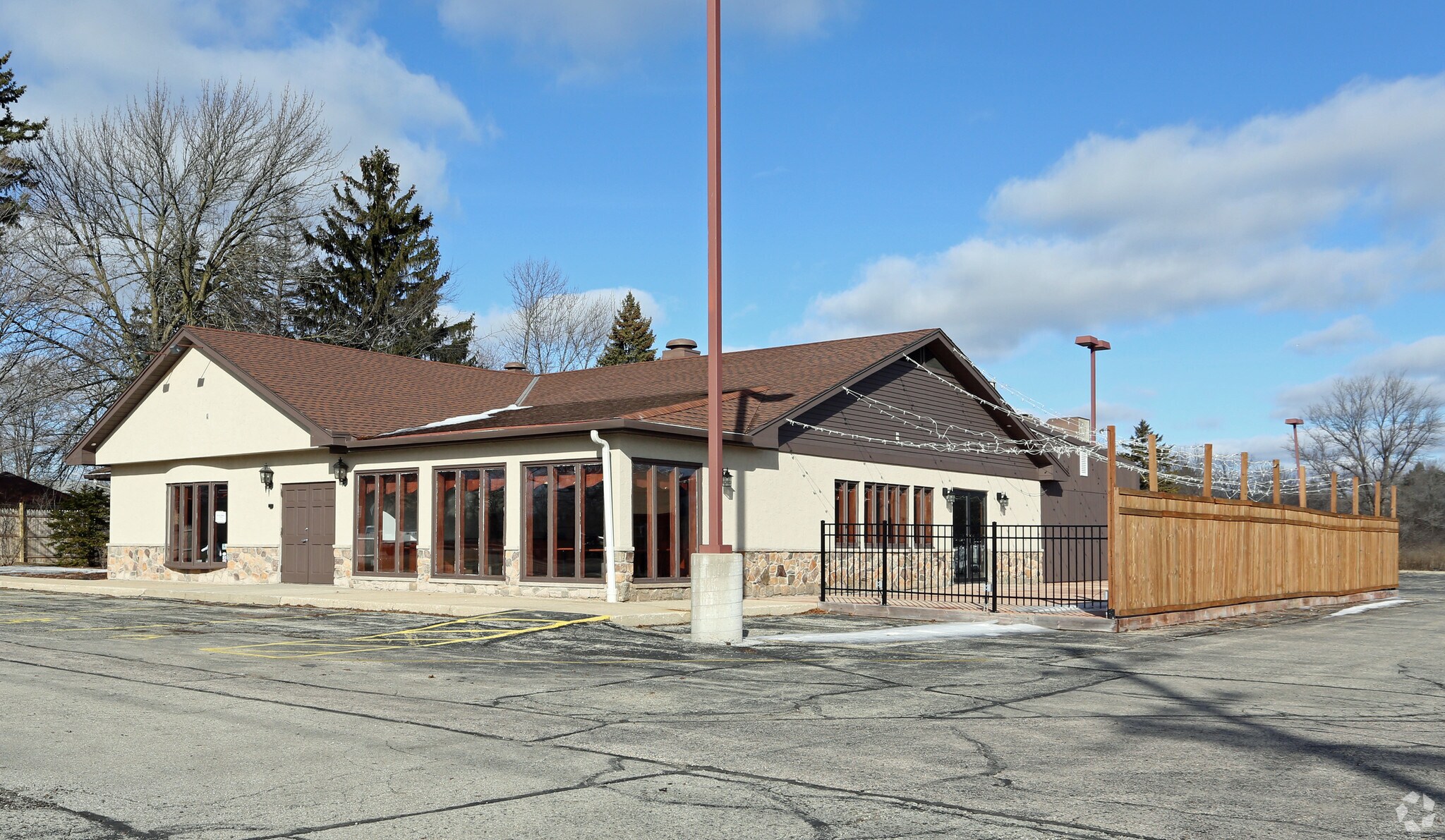 6300 Washington Ave, Racine, WI à vendre Photo principale– Image 1 sur 10