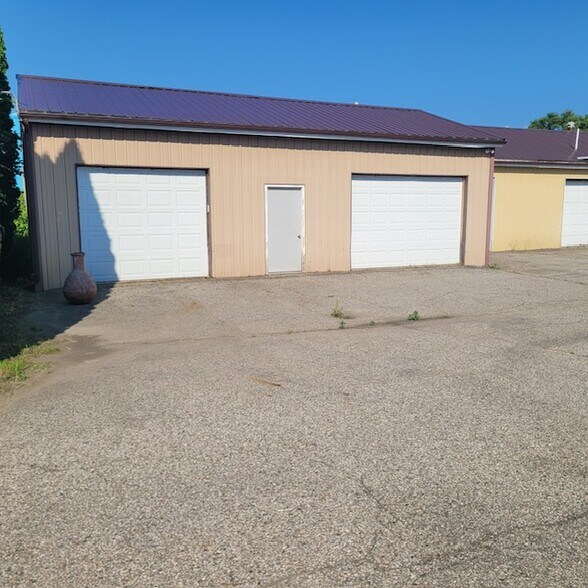 519 A N Mason St, Mason, MI à louer - Photo de l’immeuble – Image 2 sur 6