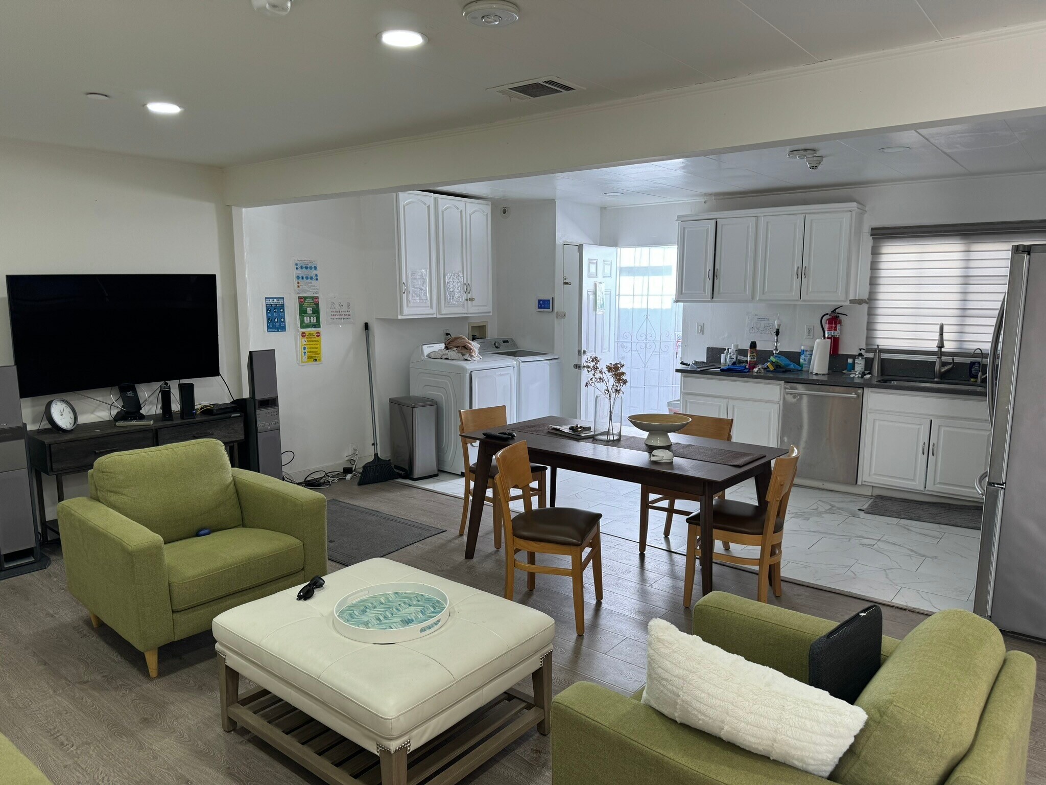 4669 W Olympic Blvd, Los Angeles, CA à vendre Photo principale– Image 1 sur 11