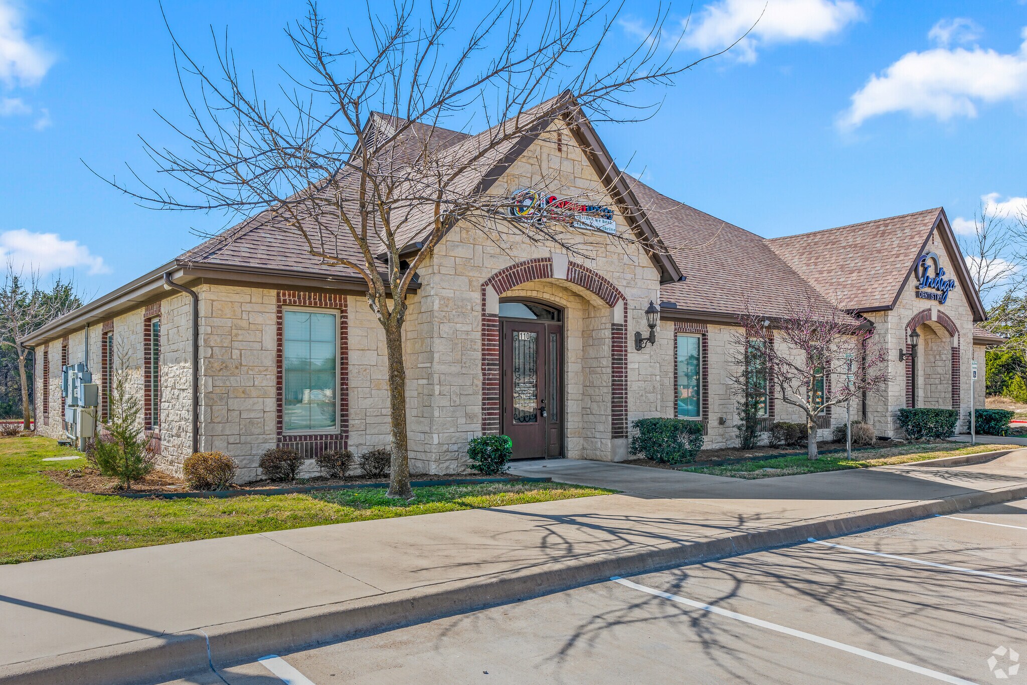 918 E Pleasant Run Rd, Cedar Hill, TX à louer Photo principale– Image 1 sur 21