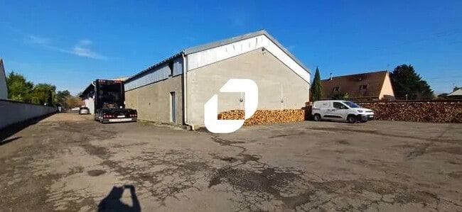 Plus de détails pour Bureau, Local d'activités à louer