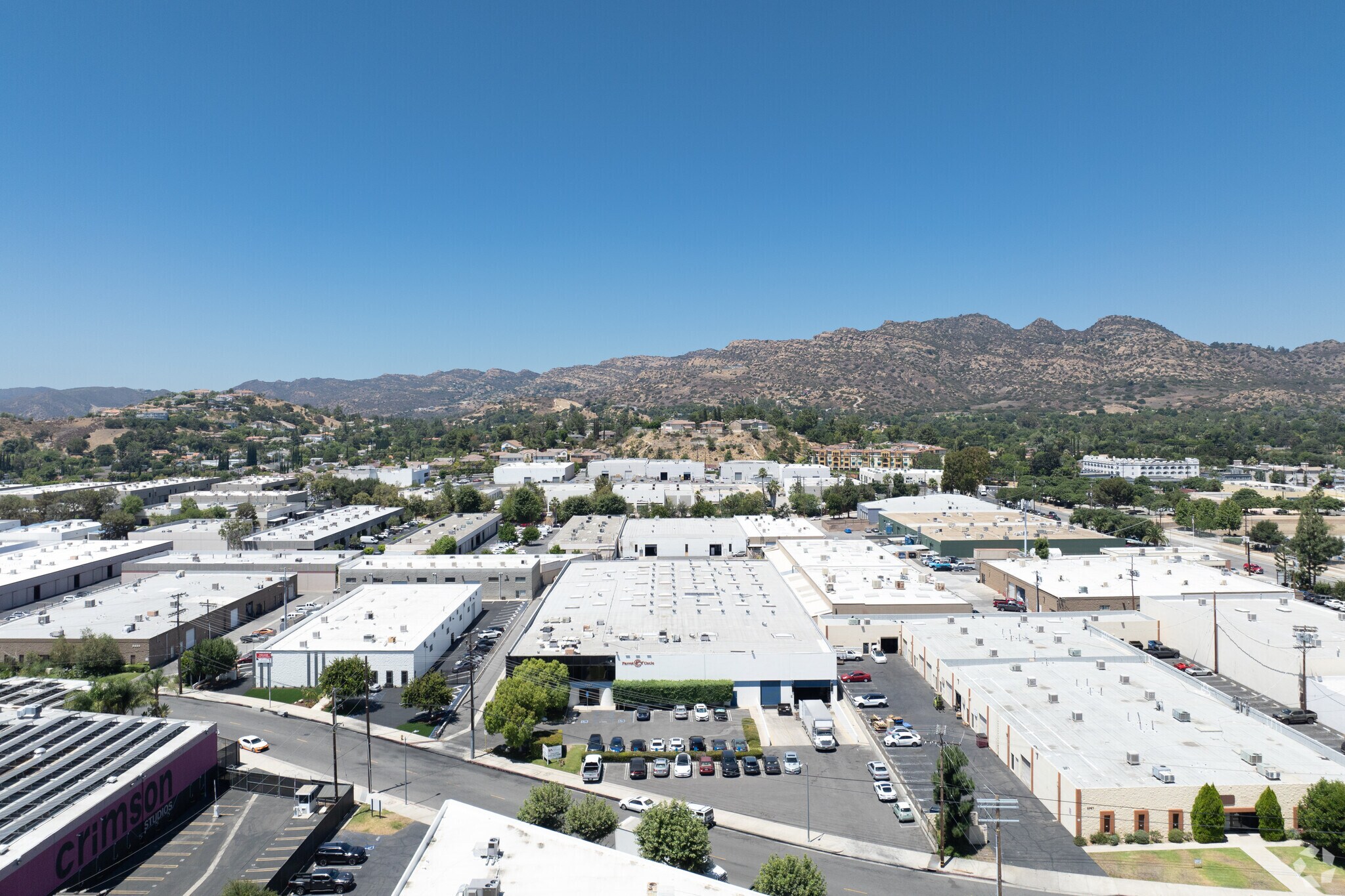 9667 Owensmouth Ave, Chatsworth, CA à vendre Photo principale– Image 1 sur 10