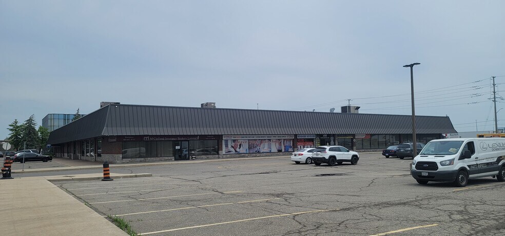 350 Rutherford Rd S, Brampton, ON à louer - Photo de l’immeuble – Image 2 sur 5