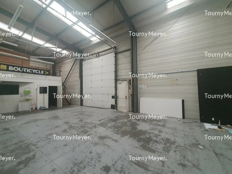 Bureau dans Bordeaux à louer - Photo de l’immeuble – Image 2 sur 5