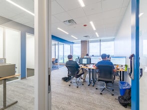 305 E Huntland Dr, Austin, TX à louer Photo intérieure– Image 1 sur 7