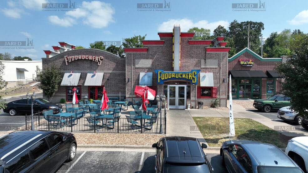 1615 W Highway 76, Branson, MO à louer - Photo de l’immeuble – Image 2 sur 20