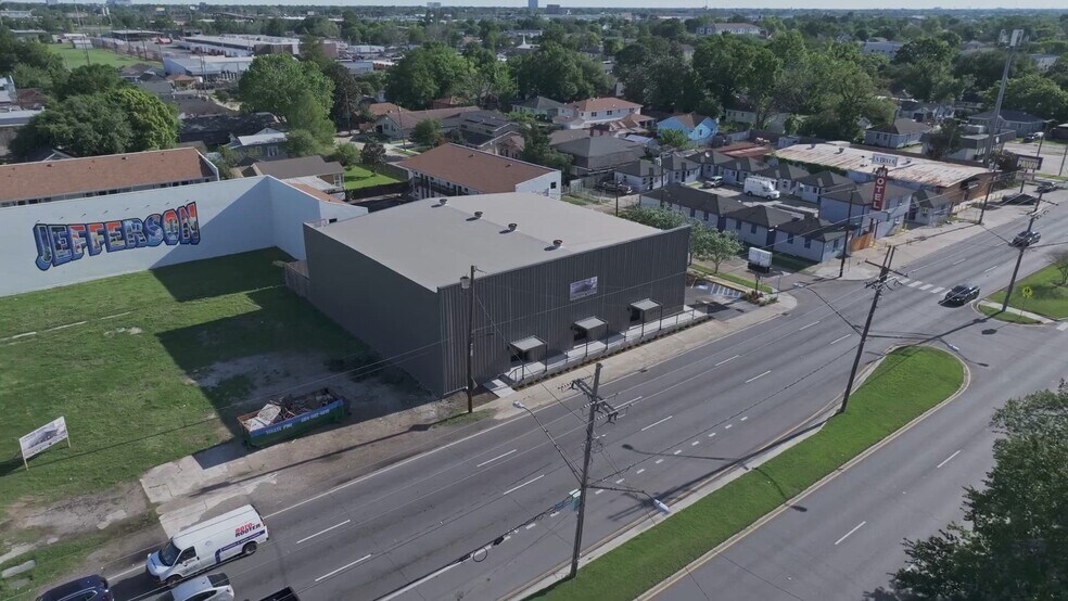 3401 Jefferson Hwy, Jefferson, LA à louer - Vidéo sur l’annonce professionnelle – Image 2 sur 15