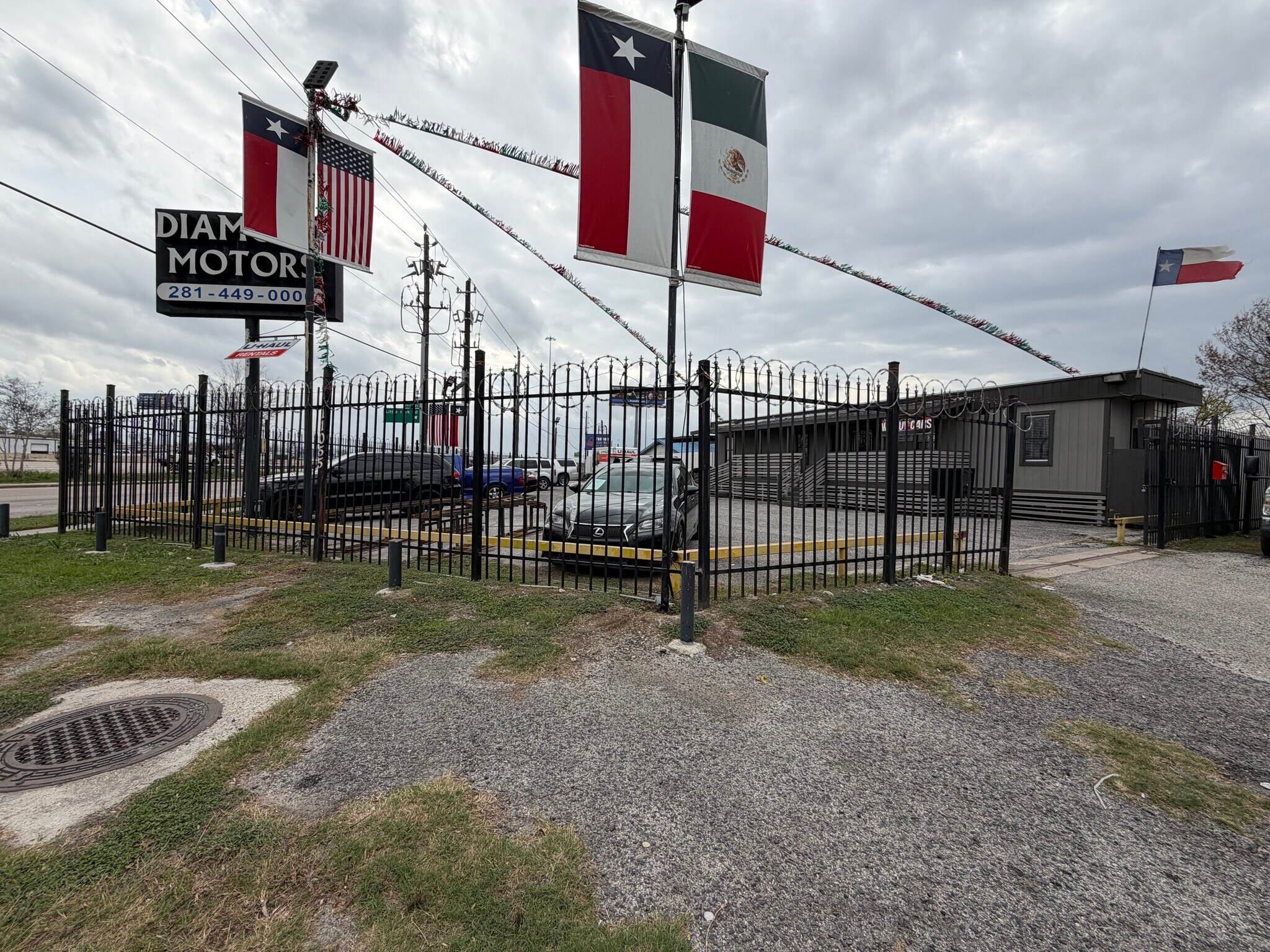 11055 Eastex Fwy, Houston, TX à vendre Photo de l’immeuble– Image 1 sur 12