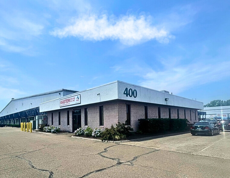 400 Long Beach Blvd, Stratford, CT à louer - Photo de l’immeuble – Image 1 sur 4
