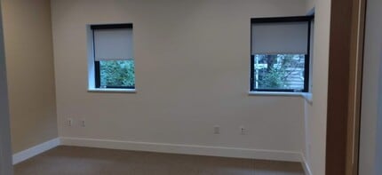6803 Whittier Ave, McLean, VA à louer Photo intérieure– Image 2 sur 5