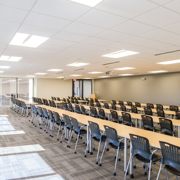 135 N Pennsylvania St, Indianapolis, IN à louer - Photo intérieure – Image 2 sur 22