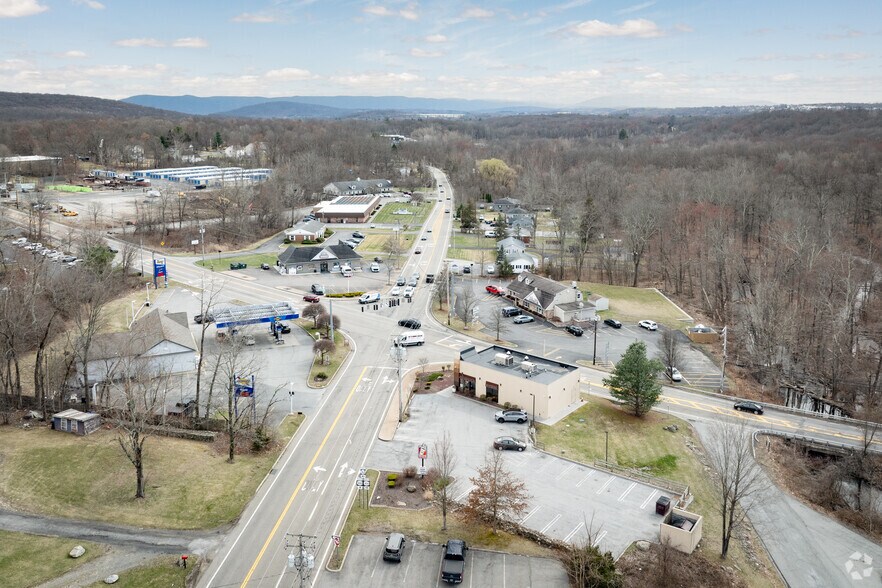 1663 Route 300, Newburgh, NY à vendre - Aérien – Image 2 sur 11