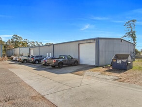 12001 Fm 3083 Rd, Conroe, TX à vendre Photo de l’immeuble– Image 1 sur 4