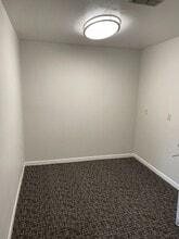 5620 E Fowler Ave, Temple Terrace, FL à louer Photo intérieure– Image 1 sur 7
