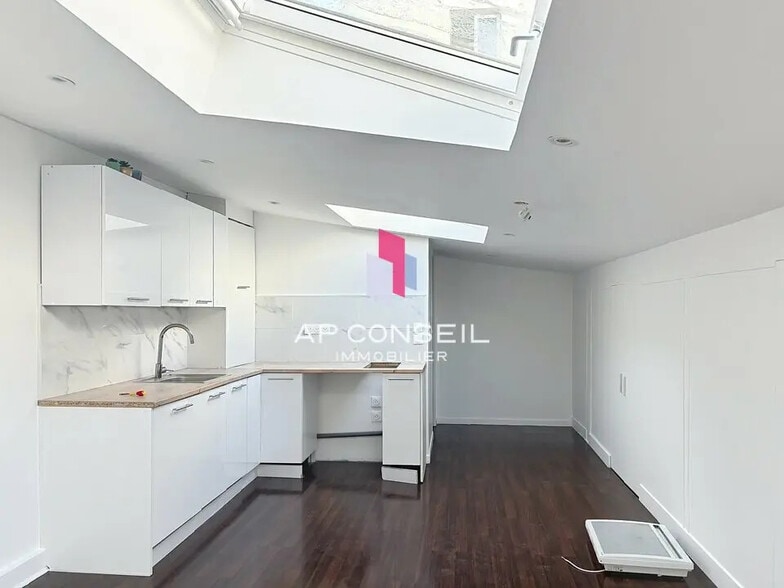 Bureau dans Versailles à louer - Photo intérieure – Image 3 sur 10