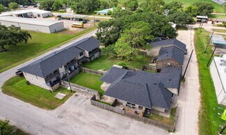 Plus de détails pour 301 Avenue H, Van Vleck, TX - Logement à vendre