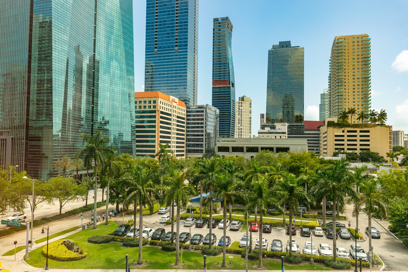 1200 Brickell Ave, Miami, FL 33131 - Lot 507 -  - Photo intérieure - Image 1 of 7