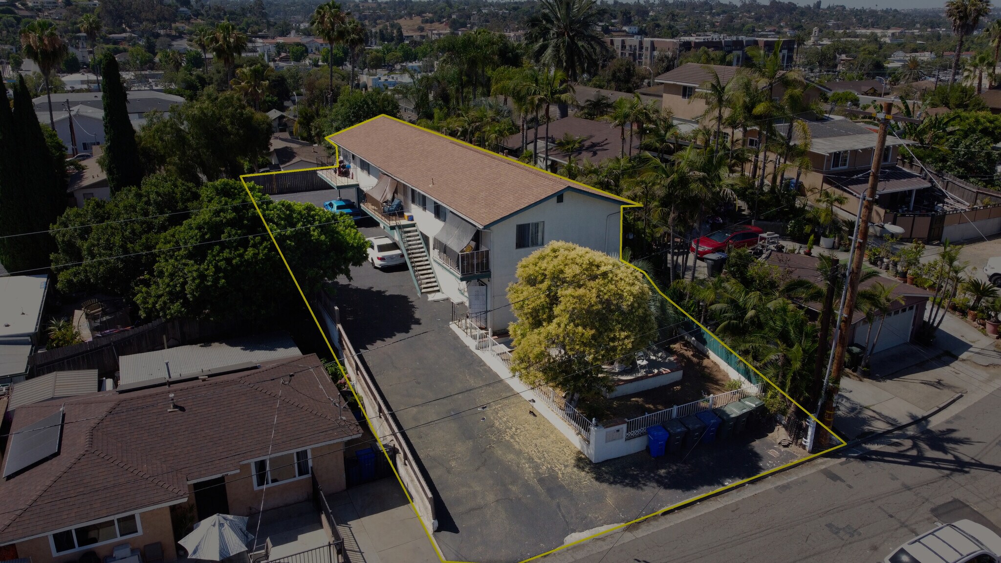 327 E Orange St, Vista, CA à vendre Photo principale– Image 1 sur 12
