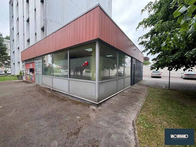 Plus de détails pour Local commercial à vendre