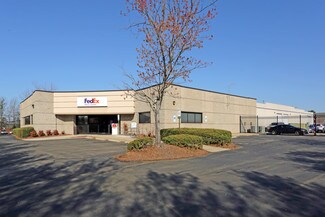 Plus de détails pour 2311 Englert Dr, Durham, NC - Industriel/Logistique à louer