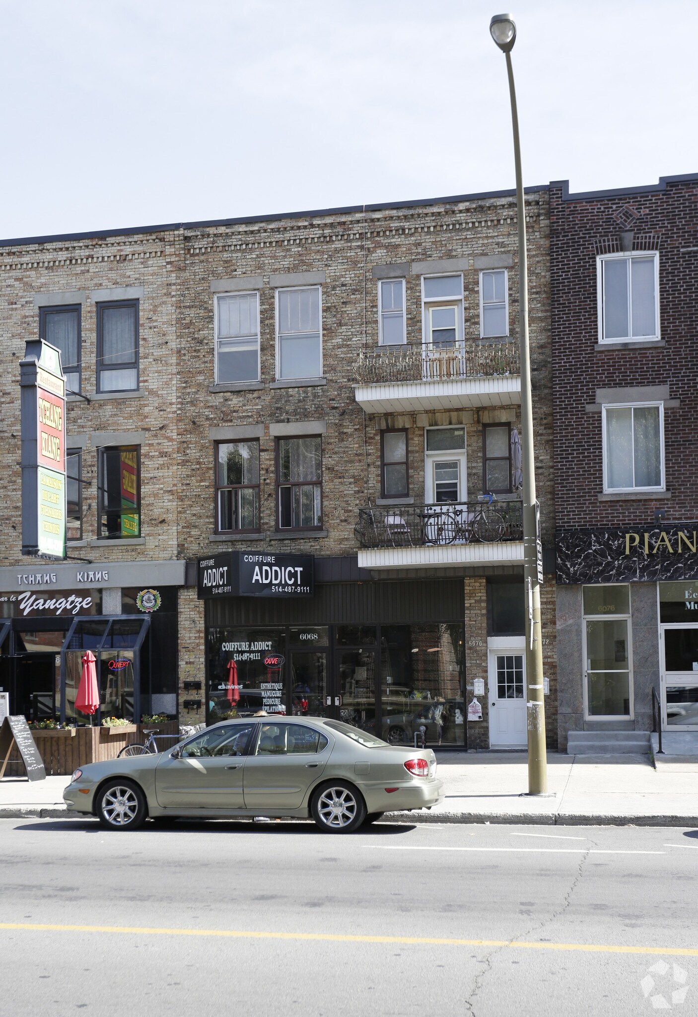 6068-6072 Rue Sherbrooke O, Montréal, QC à louer Photo principale– Image 1 sur 3