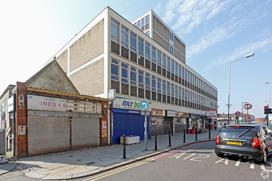 41-55 Perth Rd, Ilford à louer - Photo de l’immeuble – Image 3 sur 4