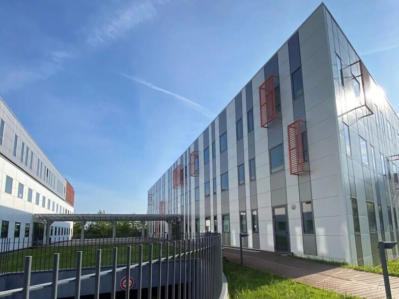 Bureau dans Saint-Herblain à louer - Photo de l’immeuble – Image 1 sur 4