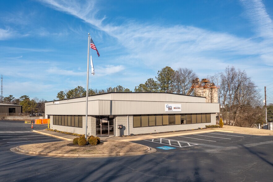 980 Kenmill Dr, Marietta, GA à louer - Photo de l’immeuble – Image 1 sur 8