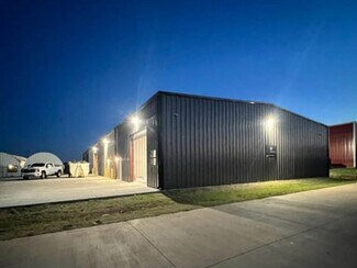 Plus de détails pour 1210 Summit Ridge Dr, Edmond, OK - Industriel/Logistique à louer