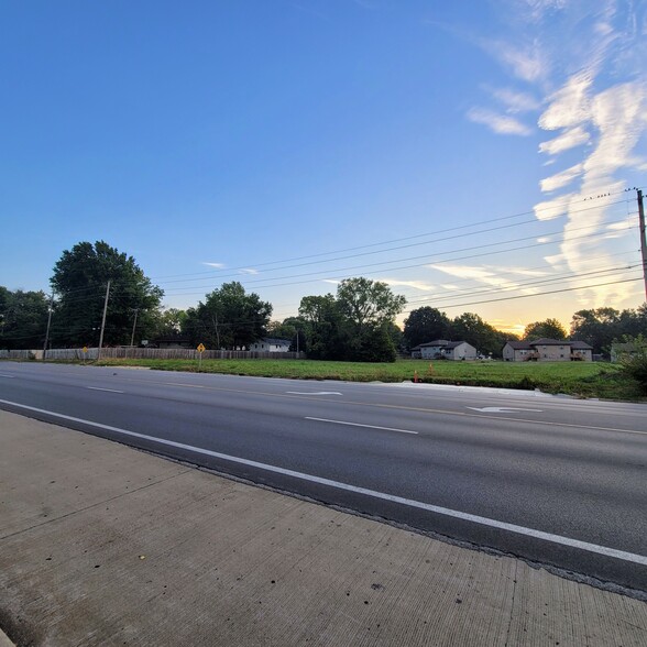 2168 MO-7 Hwy, Blue Springs, MO à vendre - Autre – Image 2 sur 12