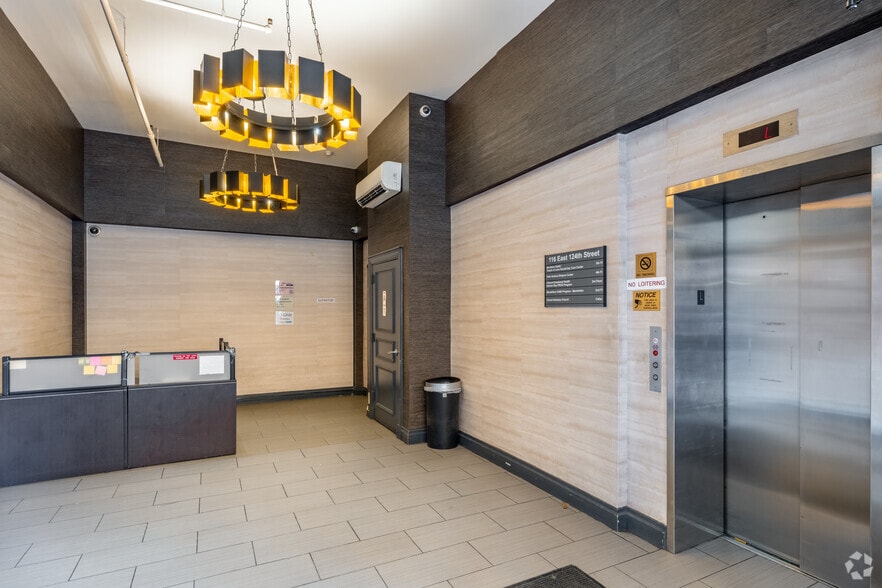 116-122 E 124th St, New York, NY à louer - Hall d’entrée – Image 2 sur 6