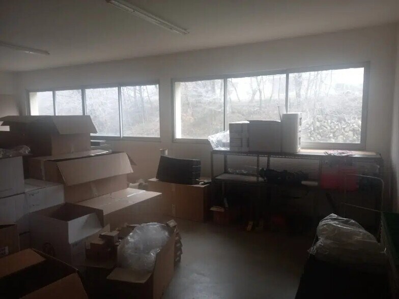 Local d'activités dans Châtillon-le-Duc à vendre - Photo de l’immeuble – Image 2 sur 4
