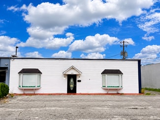 Plus de détails pour 210 Henderson Dr, Jacksonville, NC - Local commercial à vendre