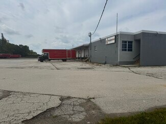 Plus de détails pour 736 Morris St, Fond Du Lac, WI - Industriel/Logistique à louer