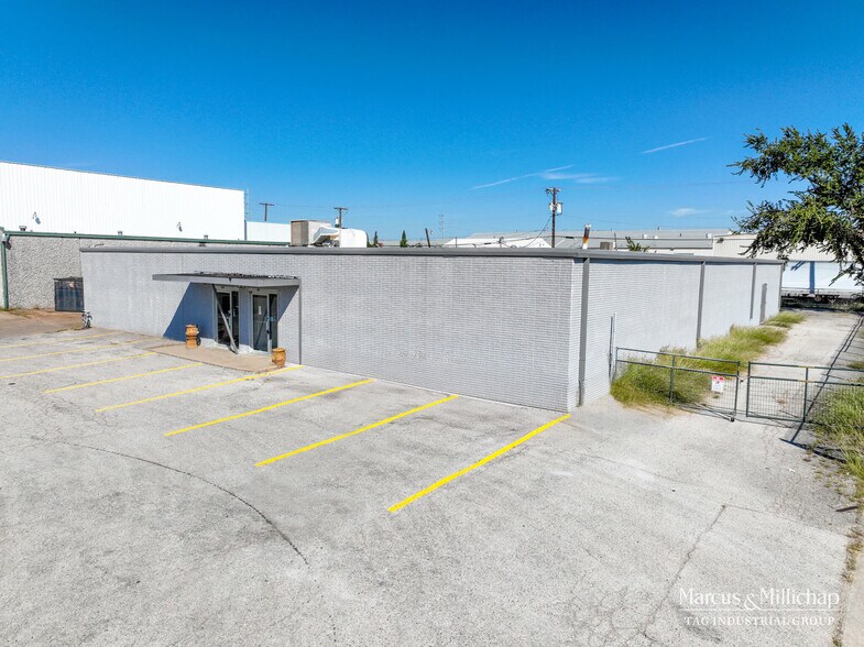 614 Easy St, Garland, TX à vendre - Photo de l’immeuble – Image 3 sur 6