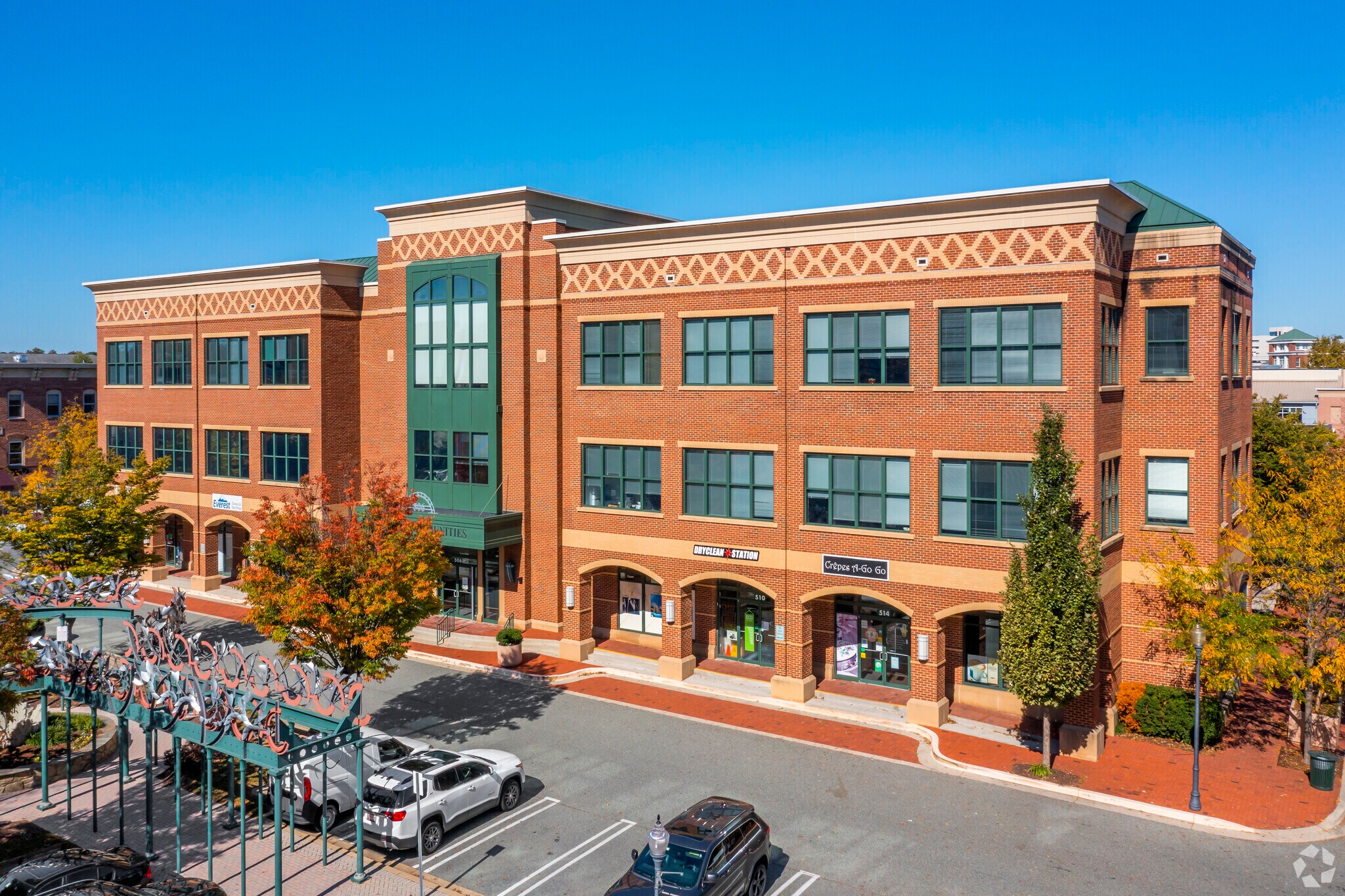 502-514 Main St, Gaithersburg, MD à louer Photo principale– Image 1 sur 5