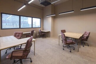 Plus de détails pour Local d'activités à louer