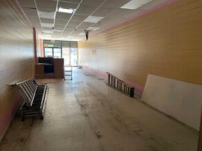 3530 Junction Blvd, Corona, NY à louer Photo intérieure– Image 1 sur 5