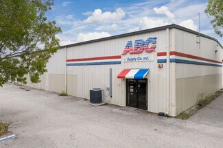 Plus de détails pour 17195 Jean St, Fort Myers, FL - Industriel/Logistique à louer
