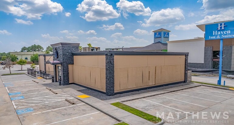 17117 State Highway 249, Houston, TX à louer - Photo de l’immeuble – Image 2 sur 4