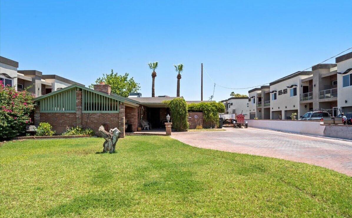 1801 N 51st St, Phoenix, AZ à vendre Photo de l’immeuble– Image 1 sur 3