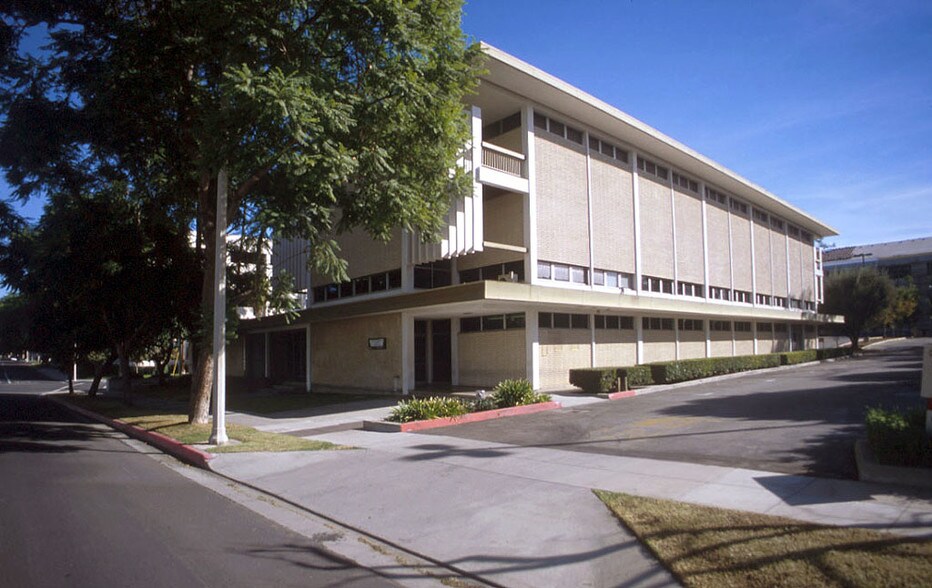 4200 Orange St, Riverside, CA à vendre - Photo de l’immeuble – Image 2 sur 7