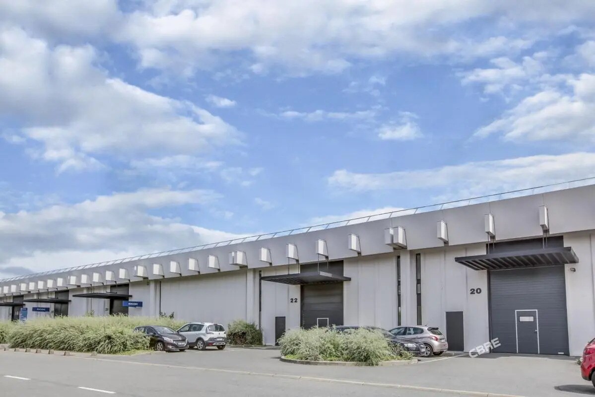 Local d’activités dans Rungis à louer Photo de l’immeuble– Image 1 sur 9