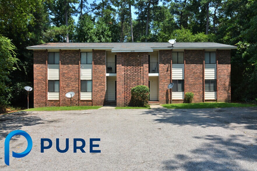 1682 Horseshoe Dr, Columbia, SC à vendre - Photo principale – Image 1 sur 11