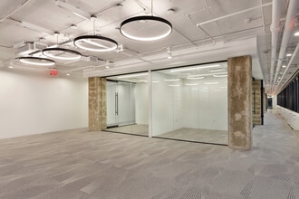 1735 N Lynn St, Arlington, VA à louer Photo intérieure– Image 2 sur 6