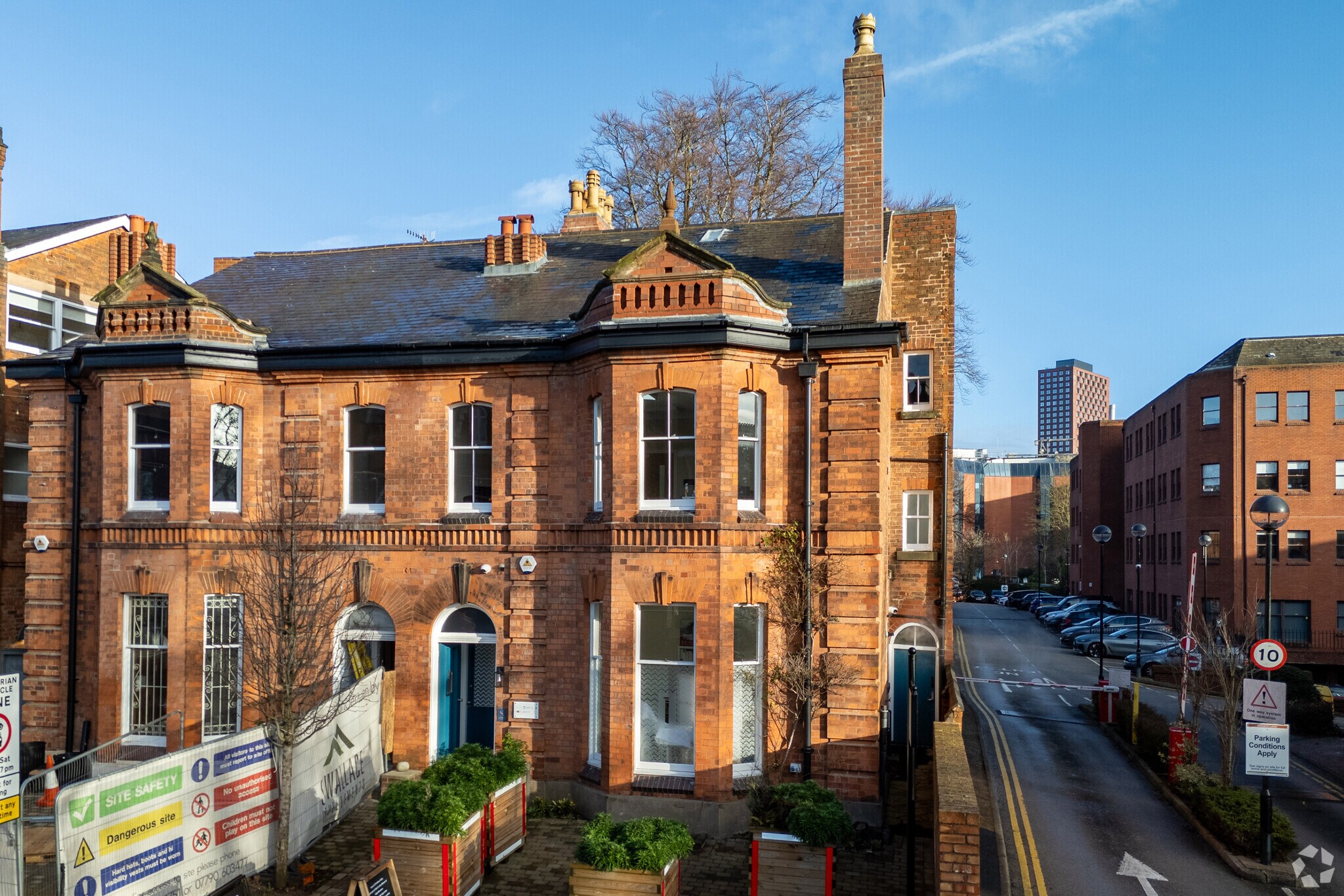 1 Greenfield Cres, Birmingham à louer Photo de l’immeuble– Image 1 sur 17